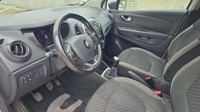 Renault Captur image 2