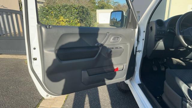 Suzuki Jimny image 9
