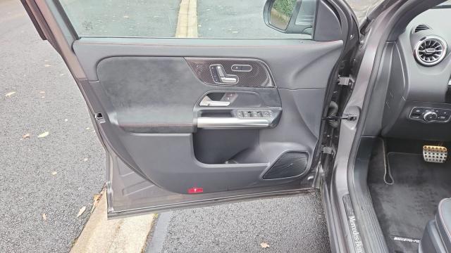 Mercedes Benz Gla image 4