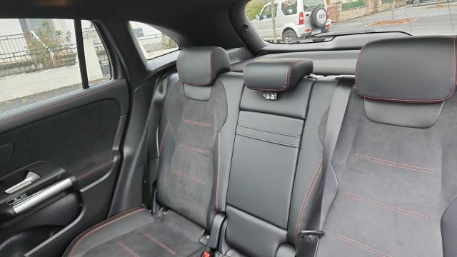 Mercedes Benz Gla image 7