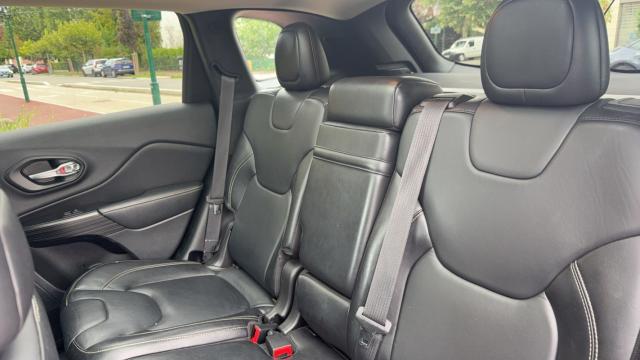 Jeep Cherokee image 1