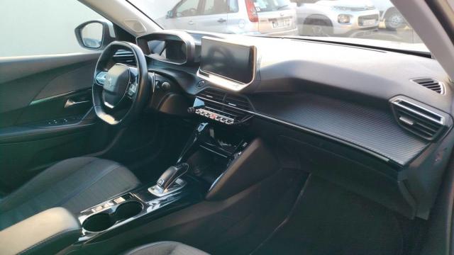 Peugeot 2008 image 3