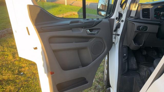 Ford Transit Custom Fourgon image 4