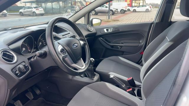 Ford Fiesta image 6