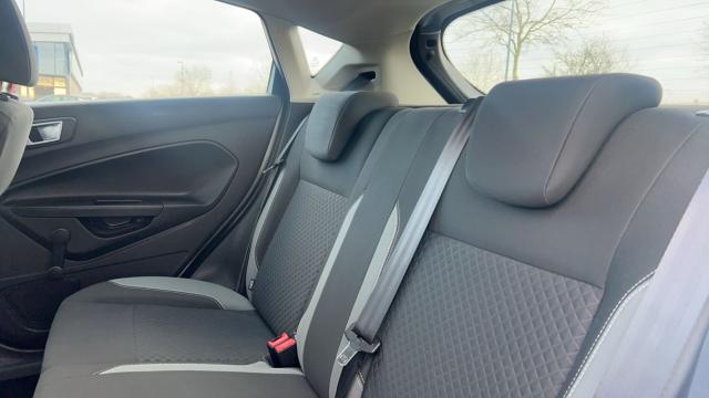 Ford Fiesta image 2