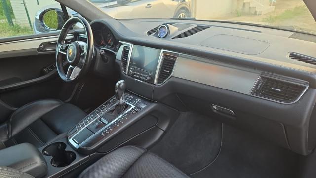 Porsche Macan image 7