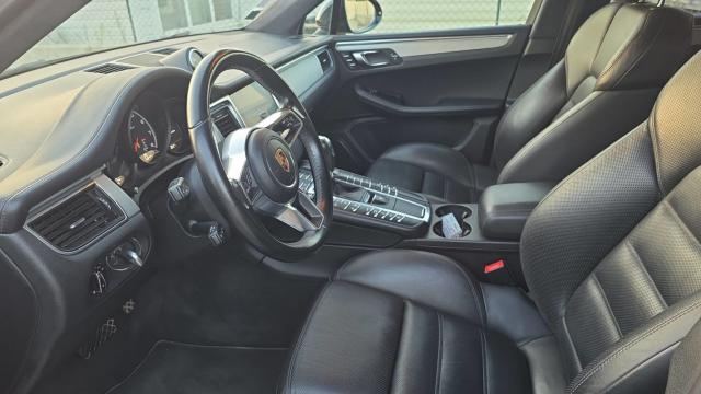 Porsche Macan image 6