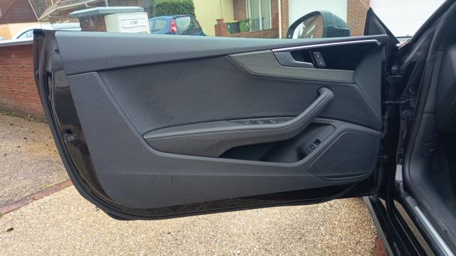 Audi A5 Cabriolet image 1