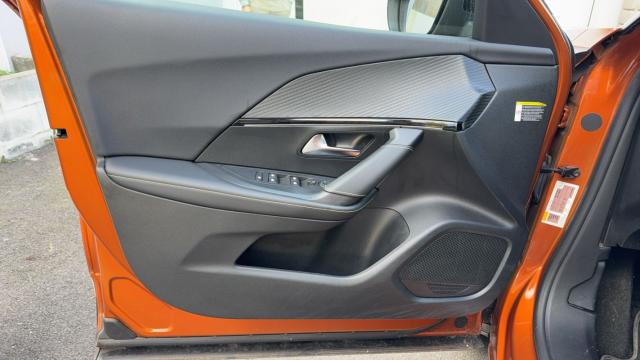 Peugeot 2008 image 8