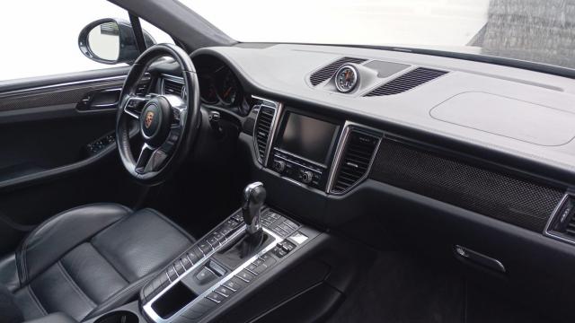 Porsche Macan image 6