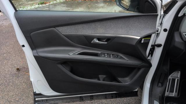 Peugeot 3008 image 6