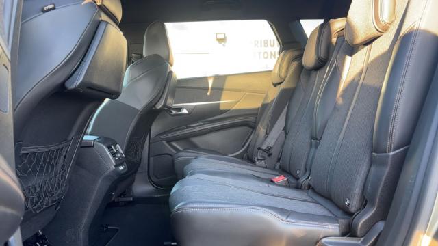 Peugeot 5008 image 4