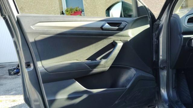 Volkswagen T-Roc image 4