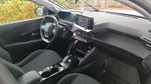 Peugeot E-208 image 6