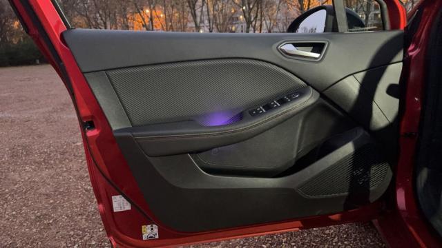 Renault Clio image 8