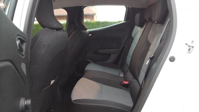 Renault Clio image 8