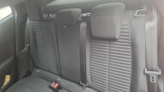 Peugeot 2008 image 3