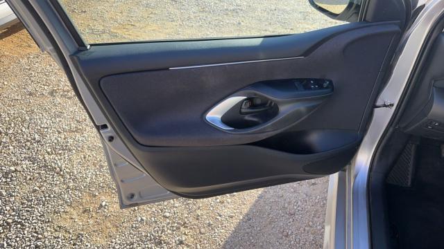 Toyota Yaris image 7