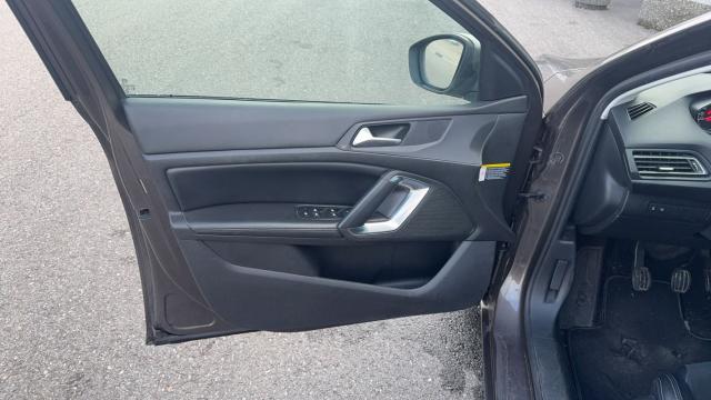 Peugeot 308 image 5