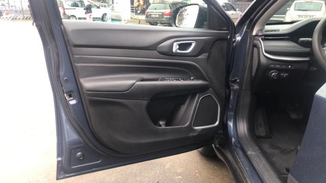 Jeep Compass image 9