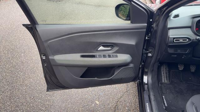 Dacia Sandero image 7