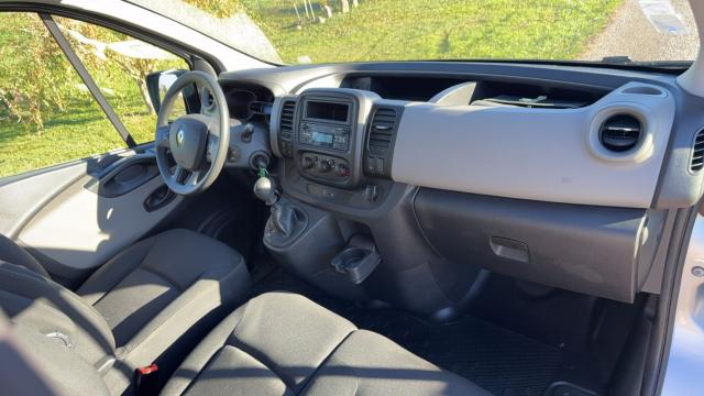 Renault Trafic image 6