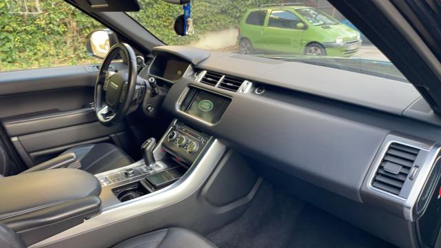 Land Rover Range Rover Sport image 2