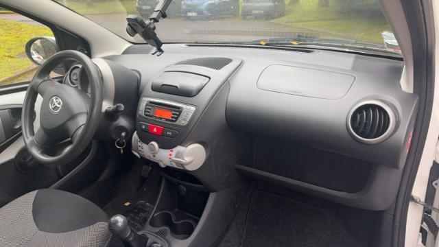 Toyota Aygo image 9