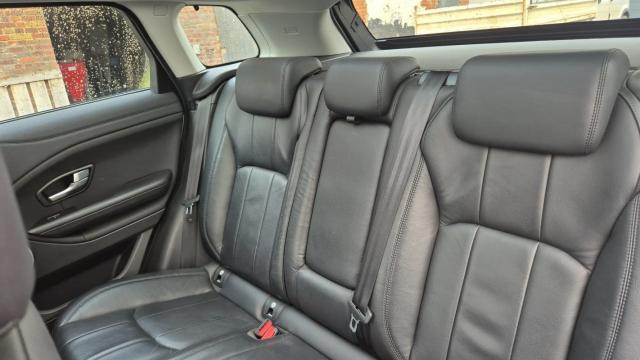 Land Rover Range Rover Evoque image 1