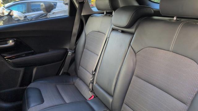 Kia Niro image 8