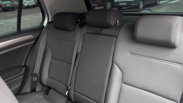 Volkswagen Golf image 2