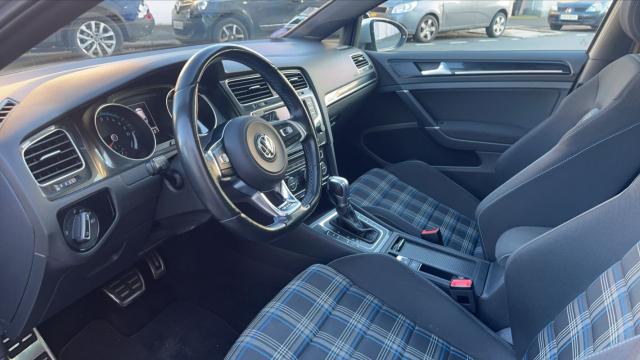 Volkswagen Golf image 9