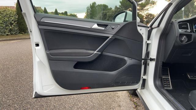 Volkswagen Golf image 4