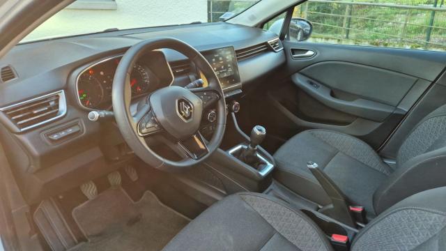 Renault Clio image 2