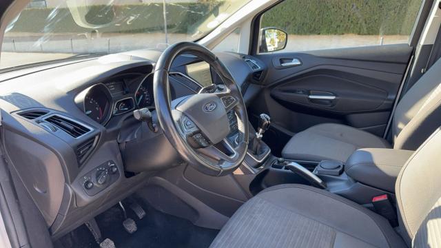 Ford Grand C-Max image 8
