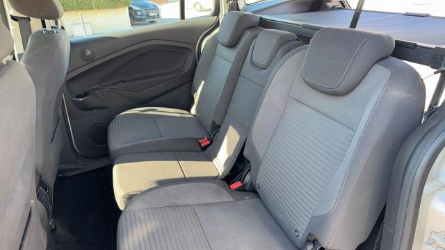 Ford Grand C-Max image 9