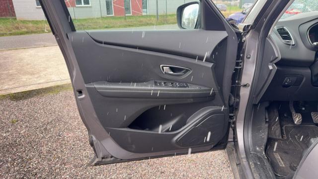 Renault Scénic image 8