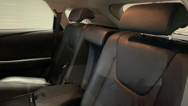 Lexus Rx 450h image 3