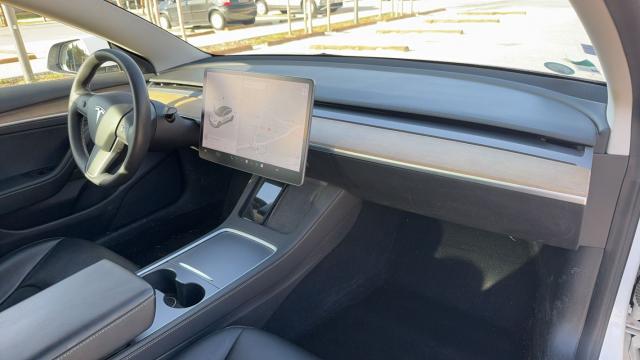 Tesla Model 3 image 7