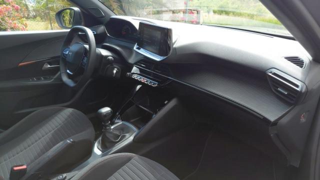 Peugeot 2008 image 9