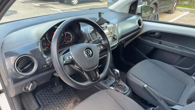 Volkswagen Up! image 1
