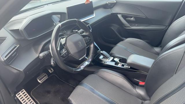 Peugeot 2008 image 9