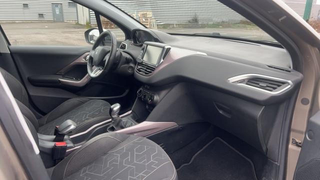 Peugeot 2008 image 9