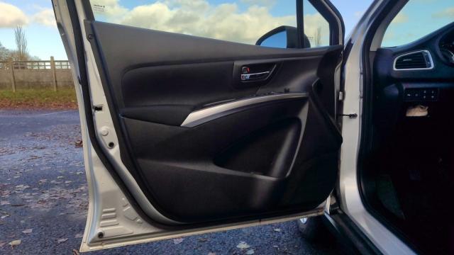 Suzuki S-Cross image 3