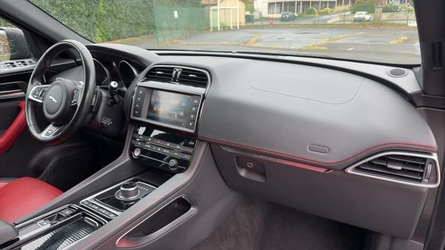 Jaguar F-Pace image 3
