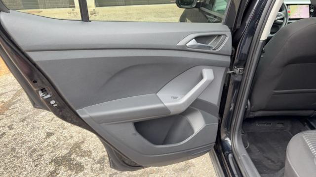 Volkswagen T-Cross image 3