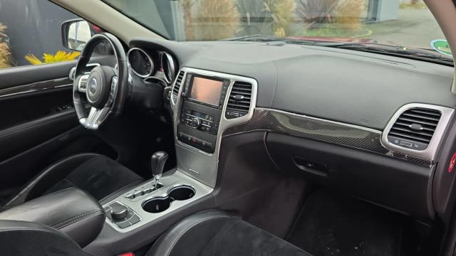 Jeep Grand Cherokee image 4