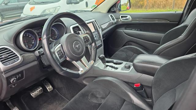 Jeep Grand Cherokee image 2