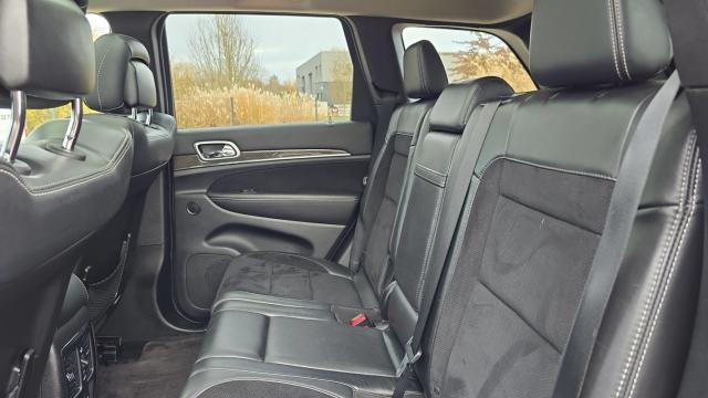 Jeep Grand Cherokee image 7