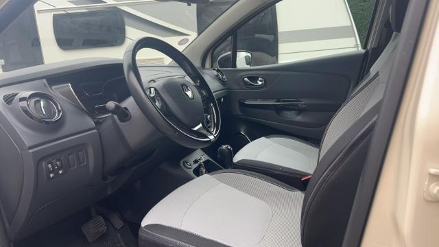 Renault Captur image 1